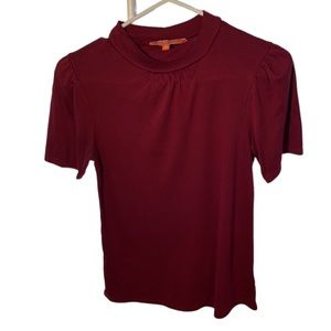 ModCloth women size medium burgundy mock neck short sleeve shirt